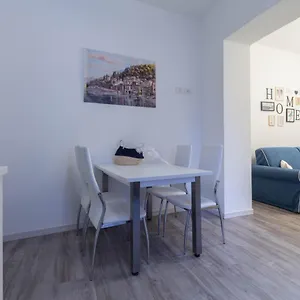 Apartment Le Casette Di Osvaldo, Lecco